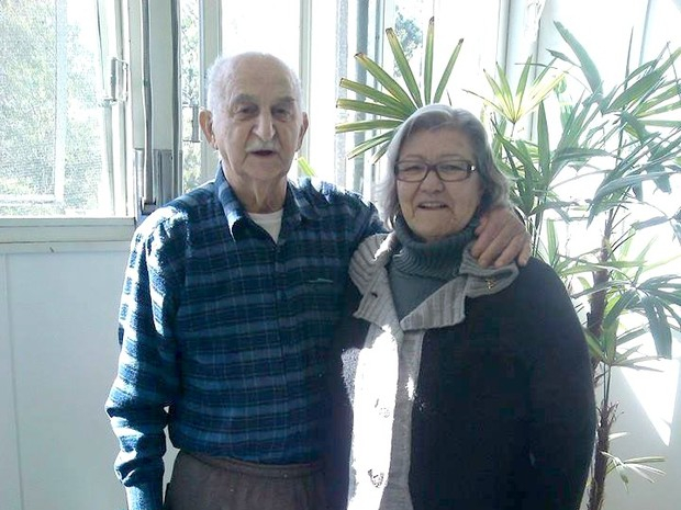 Juntos por 65 anos, marido e mulher morrem com 40 minutos de diferença