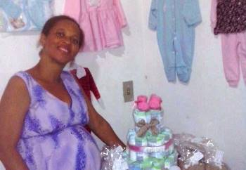 Coité – Mulher com complicações intestinais dá à luz a casal de gêmeos e morre dez dias depois