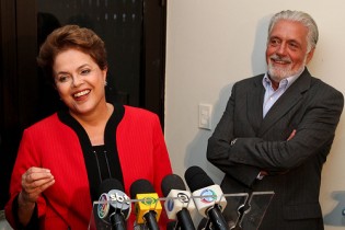 O governador vai ficar sem cargo depois de oito anos. 