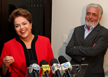 Cotado para ministério, Jaques Wagner visita Dilma no Alvorada