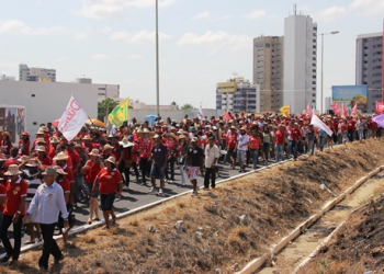 Ato público promovido pela ASA em Juazeiro e Petrolina em prol da reeleição de Dilma (PT) foi o maior de toda campanha;diz comitê