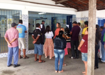 Eleitores de Coité chegaram cedo ás urnas