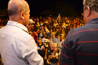 Joseildo faz comício em comunidade rural e reforça compromisso com Irará