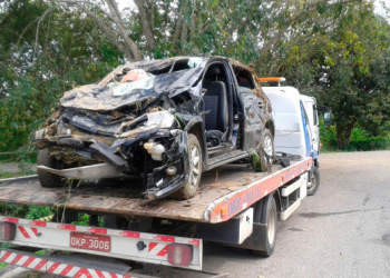 Assaltantes de banco morrem em acidente durante fuga na BR-324