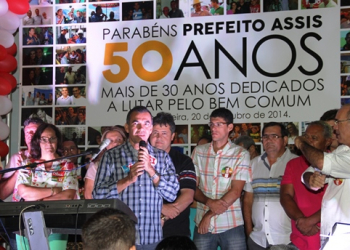 Militância petista de Coité faz grande festa pelo aniversário de 50 anos de Assis