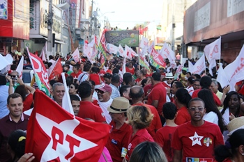 O locutor dizia que a manifestação lembrava a Micareta de Alagoinhas