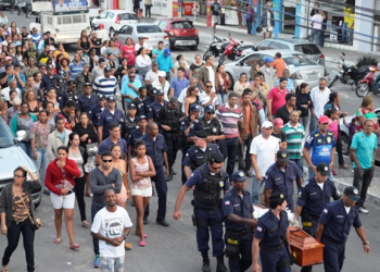 Comoção e revolta marcam o sepultamento do guarda muncipal em Conceição do Coité