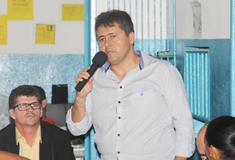 Alex praticamente não descansou da campanha do pedido do voto e está retornando para agradecer.