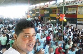 Vereador levou dependentes químicos para o Centro de Recuperação DR Jesus em Candeias. 