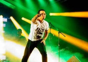 Vocalista da banda Abrigo Central sofre acidente de moto