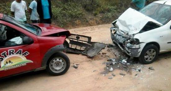 Queimadas – Comerciante de Pedrolândia morre e filhos ficam feridos em colisão