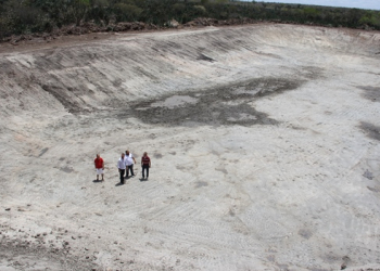 Valente – Osni Cardoso visita duas barragens construídas pelo CONSISAL