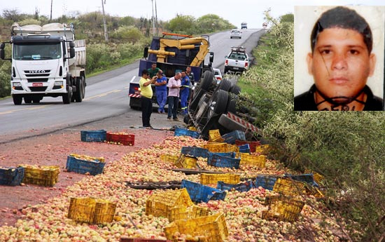 Caminhão carregado de goiaba capota na BR 324 trecho de Riachão do Jacuípe e mata motorista