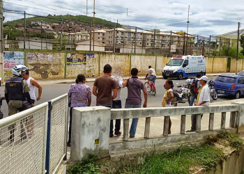 Empresário tenta suicídio no meio do trânsito de avenida