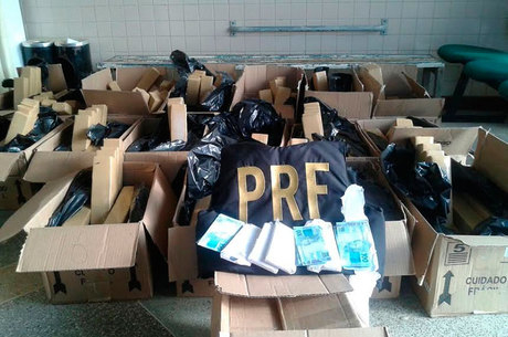 Dois homens são presos com 300 Kg de maconha e R$ 50 mil em notas falsas