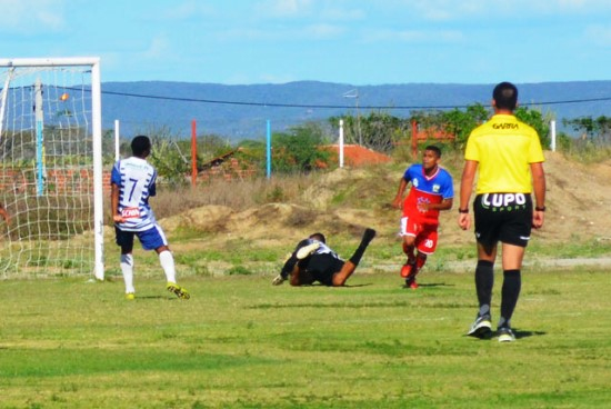 Intermunicipal – Seleção de Santaluz empata em casa com SAJ e garante vaga na semi-final