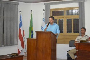 Prometeu trabalhar pelo município tirando proveito da rodovia.