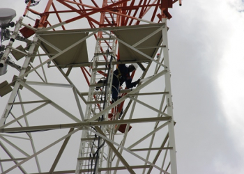 Peças que caíram de torre são recolocadas e instrumento passa por revisão