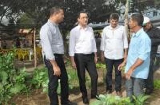 Experiência bem sucedida em Serrinha beneficiará mil famílias com galinheiros e hortas no território do sisal