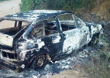 Três corpos são encontrados dentro de carro carbonizado em Jeremoabo