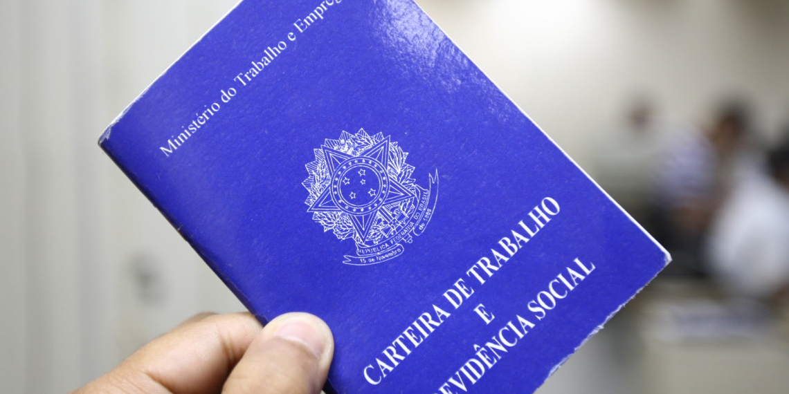 Sistema de emissão de carteira de trabalho ficará suspenso
