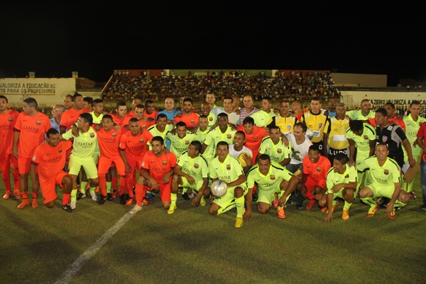 Juazeiro – Torcida lota estádio em Jogo Solidário e encerra partida antes do tempo