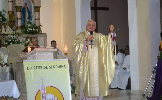 Rito de dedicação da Igreja totalmente reformada e a criação da paróquia movimentaram o domingo em Lamarão