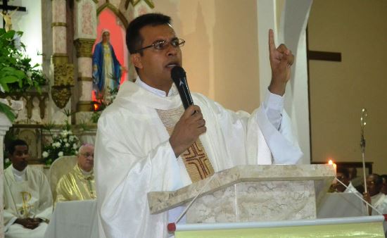 PADRE JHONY