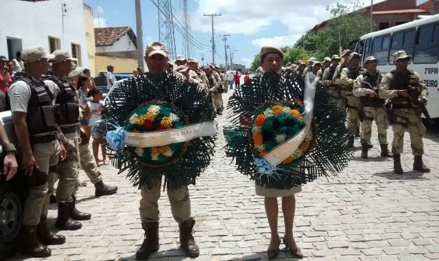 Queimadas – PM presta homenagem a soldados mortos em 1929 pelo bando de Lampião