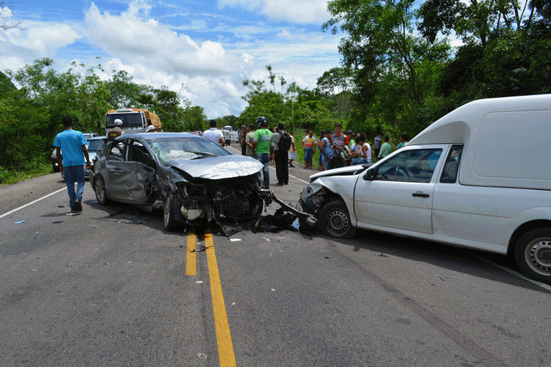 acidente com 4 veículos em jacobina