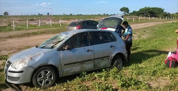 Acidente envolvendo três carros na BR 242 deixa duas pessoas mortas e seis  feridas