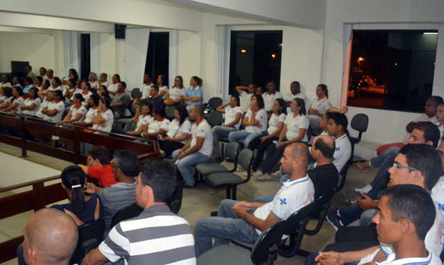 Piso salarial para agentes comunitários de saúde e de endemias é aprovado