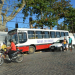 Feira de Santana – Idoso morre ao pular de ônibus em movimento e se chocar em poste