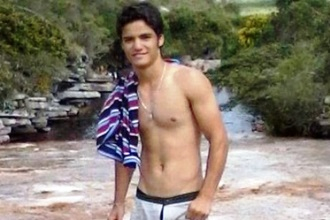 Motociclista morre e carona fica ferido depois de atropelar animal na BA 130