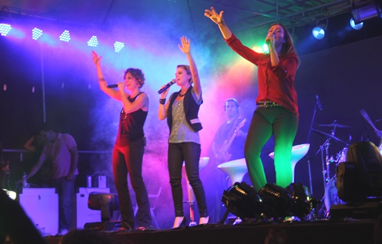 Cantores de Deus animam multidão católica na Festa da Padroeira de Coité
