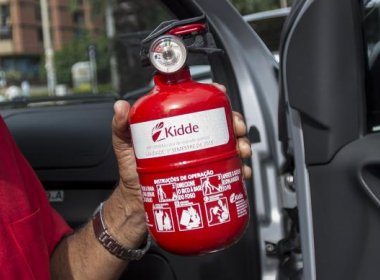 Uso de extintor do tipo ABC em veículos será obrigatório a partir de 2015