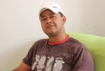 Coité – Sargento PM em plena atividade vai a igreja evangélica e canta um louvor