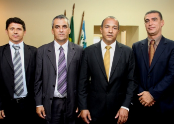 Eleita a nova Mesa Diretora de Câmara de Capela do Alto Alegre com Kero na presidência
