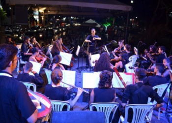 Orquestra Santo Antônio de Coité participa do ‘Natal Encantado’ de Feira de Santana