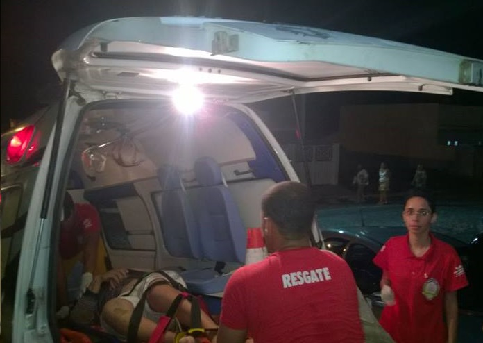 Acidente de moto deixa jovem ferido na estrada do Cantinho