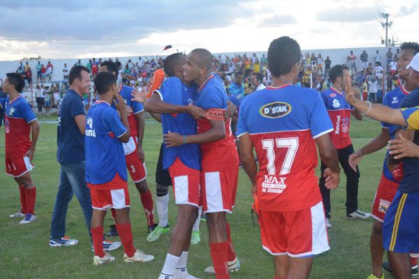 Intermunicipal: Santaluz vence Itamaraju de virada e vai para sua segunda final