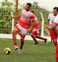 Como na Flamengo, Wallace não dispensou a camisa 14.