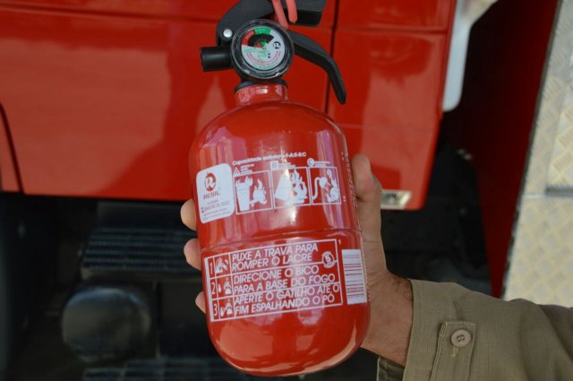 Denatran adia por 90 dias o uso obrigatório do novo extintor