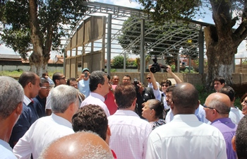 Disposto a investir forte na Educação, Costa disse que vai visitar escolas em toda cidade que for cumprir agenda.