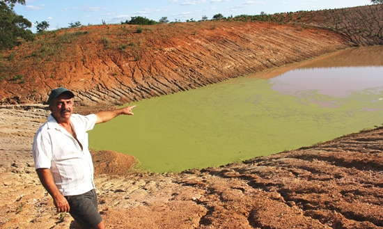 Agricultor diz que barragem construída através do CONSISAL em Monte Santo foi uma “benção”