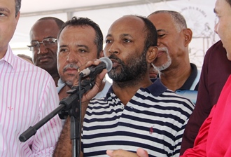 Empossado com suplente ele pretende abrir mão de mais de R$ 26 mil. Em 1º de fevereiro toma posse como um dos 39 federais baianos que vão para Brasília.