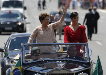 Dilma põe educação em lema de governo e fala em extirpar corrupção, em discurso de posse