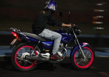 Polícia Militar e Guarda Municipal impedem racha entre motos na BA-120