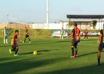 Invicto em 2015, Globo FC tenta surpreender o líder Bahia no Barretão