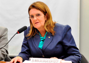 Petrobras: Graça Foster e cinco diretores renunciam ao cargo